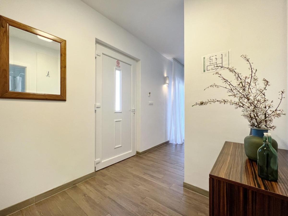 Apartments Teodora Maria Novigrad  Exterior photo