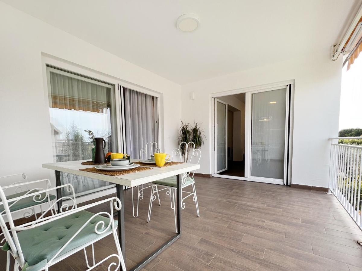 Apartments Teodora Maria Novigrad  Exterior photo